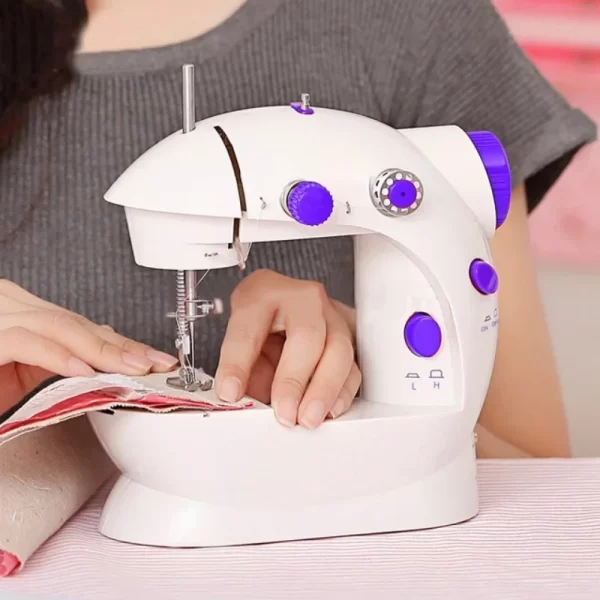 Mini Máquina Costura Portátil Com Pedal Elétrica Bivolt 110V/220V - Imagem 5