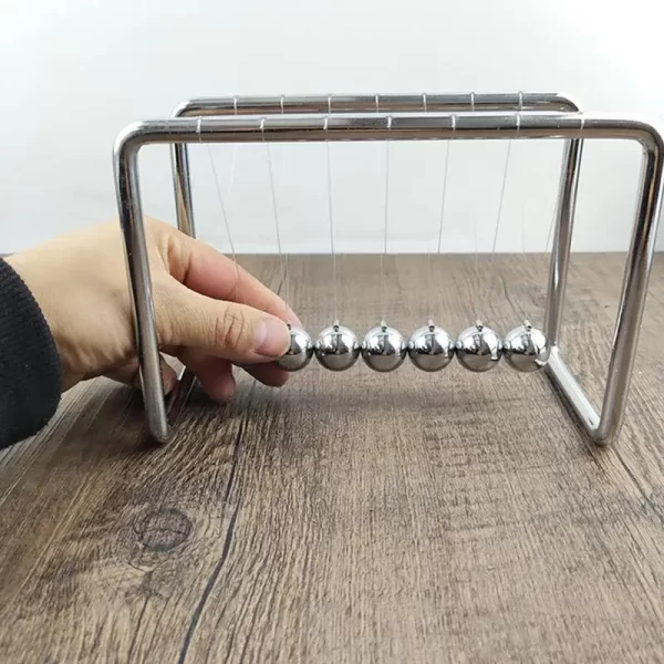 Newton's Cradle para Escritório - 7 Bolas - Imagem 3