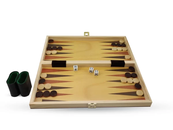Jogo de Xadrez Damas e Gamão Dobrável em madeira 3 em 1 Grande Hoyle Games Tabuleiro 37,5 x 38,5 CM - Imagem 3